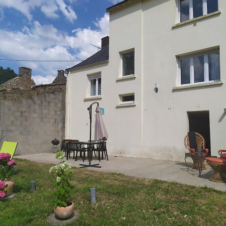 Gîte le Bossero sur la vallée du Trévelo Caden Extérieur photo