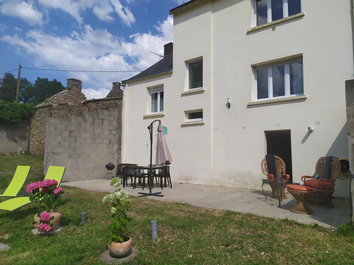 Gîte le Bossero sur la vallée du Trévelo Caden Extérieur photo